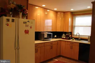 635 Colebrook Rd, Philadelphia, PA 19115 - Photo 15