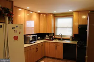 635 Colebrook Rd, Philadelphia, PA 19115 - Photo 13