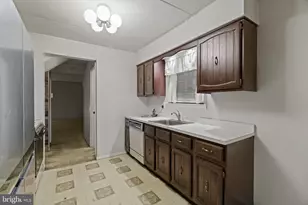 13020 Kelvin Ave, Philadelphia, PA 19116 - Photo 11