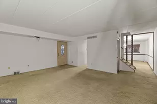 13020 Kelvin Ave, Philadelphia, PA 19116 - Photo 9