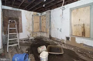 701 N 42nd St, Philadelphia, PA 19104 - Photo 15