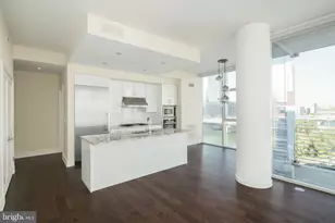 210 S 25th St, Philadelphia, PA 19103 - Photo 5