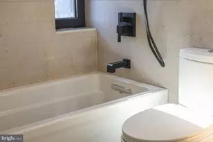 514 S 20th St, Philadelphia, PA 19146 - Photo 27