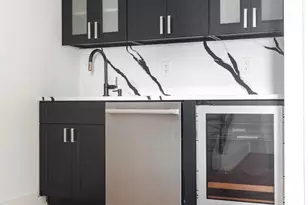 1328 S Woodstock St, Philadelphia, PA 19146 - Photo 31