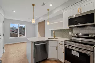 1432 Ogden St, Philadelphia, PA 19130 - Photo 5