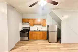 2097 Bridge St, Philadelphia, PA 19124 - Photo 3