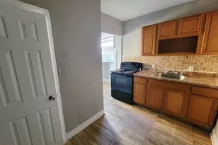 1833 W Rockland St, Philadelphia, PA 19141 - Photo 11