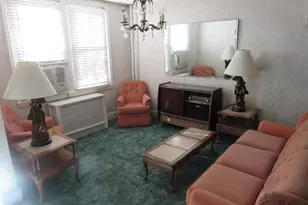 1033 Carpenter St, Philadelphia, PA 19147 - Photo 3