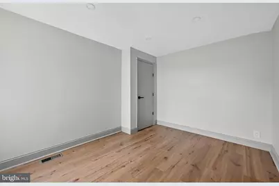 1819 E Sergeant Street, Philadelphia, PA 19125 - Photo 11