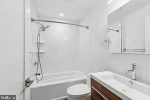 436 Brown St, Philadelphia, PA 19123 - Photo 31