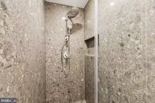 436 Brown St, Philadelphia, PA 19123 - Photo 33