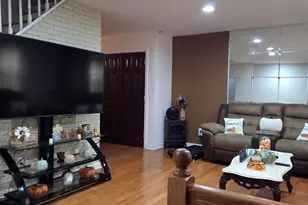 3539 Chalfont Dr, Philadelphia, PA 19154 - Photo 3