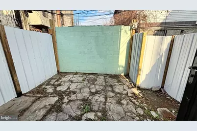 2041 E Cambria Street, Philadelphia, PA 19134 - Photo 9