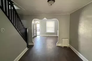 2046 Newcomb St, Philadelphia, PA 19140 - Photo 3