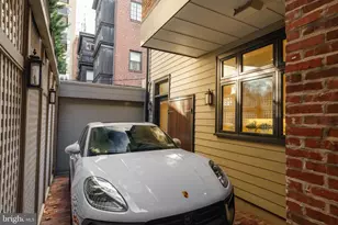 1831 Delancey Pl, Philadelphia, PA 19103 - Photo 35