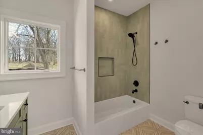 385 Port Royal Avenue, Philadelphia, PA 19128 - Photo 37