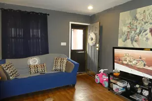 1944 S Croskey St, Philadelphia, PA 19145 - Photo 3