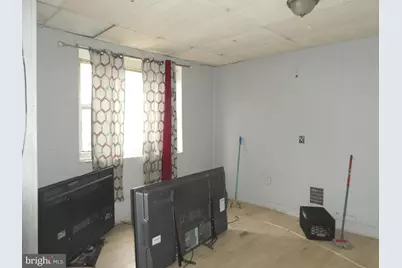 2010 Sigel Street, Philadelphia, PA 19145 - Photo 5