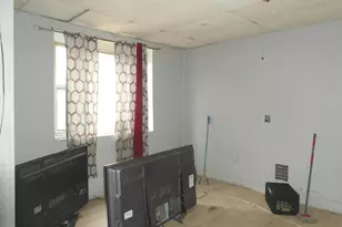 2010 Sigel St, Philadelphia, PA 19145 - Photo 5