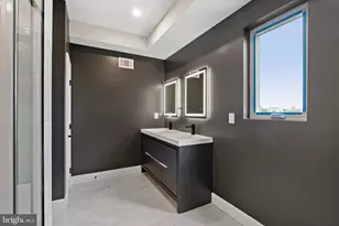 2720 Wharton St, Philadelphia, PA 19146 - Photo 33