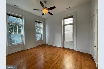 318 Bainbridge Street, Philadelphia, PA 19147 - Photo 17