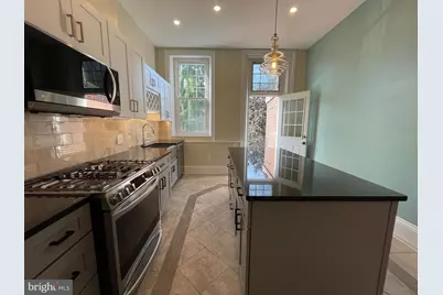 318 Bainbridge Street, Philadelphia, PA 19147 - Photo 15