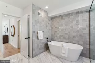 962 N 6th St, Philadelphia, PA 19123 - Photo 23