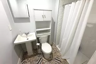 225 S 49th St, Philadelphia, PA 19139 - Photo 3