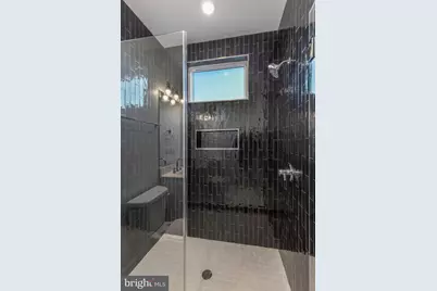 710 N 16th Street #204, Philadelphia, PA 19130 - Photo 9