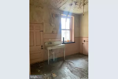 821 S 49th Street, Philadelphia, PA 19143 - Photo 15