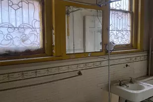 821 S 49th St, Philadelphia, PA 19143 - Photo 25