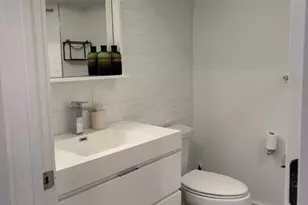 2006 Cambridge St, Philadelphia, PA 19130 - Photo 11