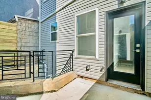 2006 Cambridge St, Philadelphia, PA 19130 - Photo 15