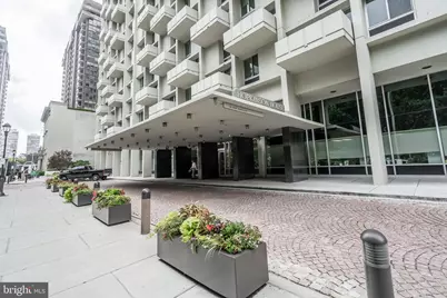 604 S Washington Square #105, Philadelphia, PA 19106 - Photo 19