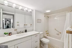 604 S Washington Square, Philadelphia, PA 19106 - Photo 13