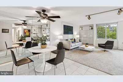 604 S Washington Square #105, Philadelphia, PA 19106 - Photo 5