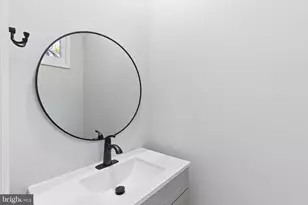 2125 N 28th St, Philadelphia, PA 19121 - Photo 11