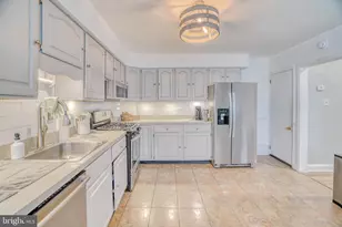 320 Hermitage St, Philadelphia, PA 19128 - Photo 19