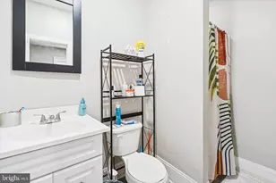 352 Carson St, Philadelphia, PA 19128 - Photo 9