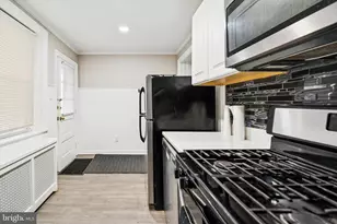 352 Carson St, Philadelphia, PA 19128 - Photo 13