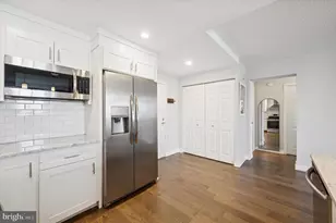 200 Lombard St, Philadelphia, PA 19147 - Photo 7