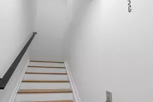 917 N 43rd St, Philadelphia, PA 19104 - Photo 37