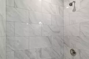 917 N 43rd St, Philadelphia, PA 19104 - Photo 19