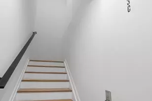 913 N 43rd St, Philadelphia, PA 19104 - Photo 37