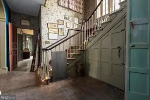 8221 Seminole St, Philadelphia, PA 19118 - Photo 15