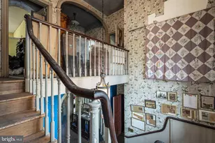 8221 Seminole St, Philadelphia, PA 19118 - Photo 17