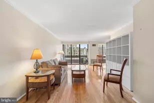 1326 Spruce St, Philadelphia, PA 19107 - Photo 3