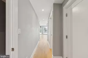 719 S 20th St, Philadelphia, PA 19146 - Photo 29