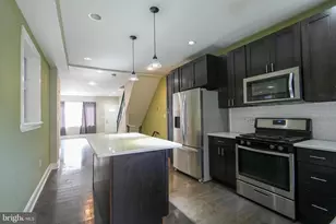 2633 Tasker St, Philadelphia, PA 19145 - Photo 9