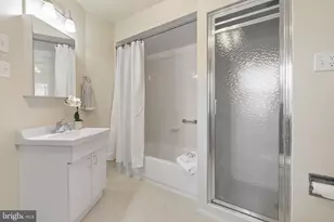 607 Catharine St, Philadelphia, PA 19147 - Photo 19